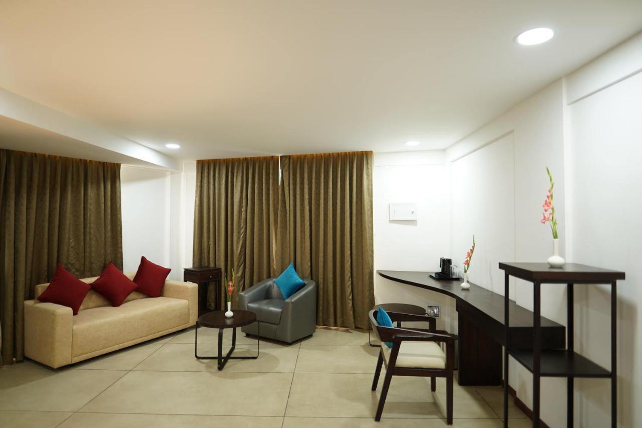 Hotel The Terrace By Ladder Mgd By Citrine à Thiruvananthapuram Extérieur photo