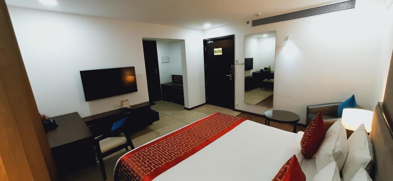 Hotel The Terrace By Ladder Mgd By Citrine à Thiruvananthapuram Extérieur photo