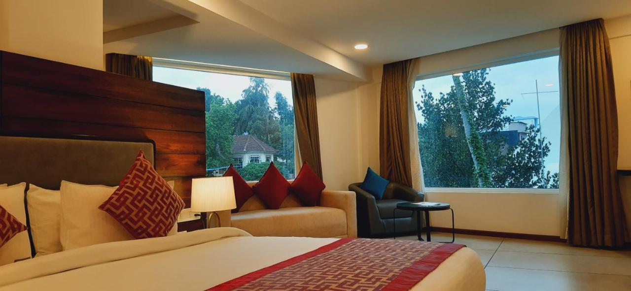 Hotel The Terrace By Ladder Mgd By Citrine à Thiruvananthapuram Extérieur photo
