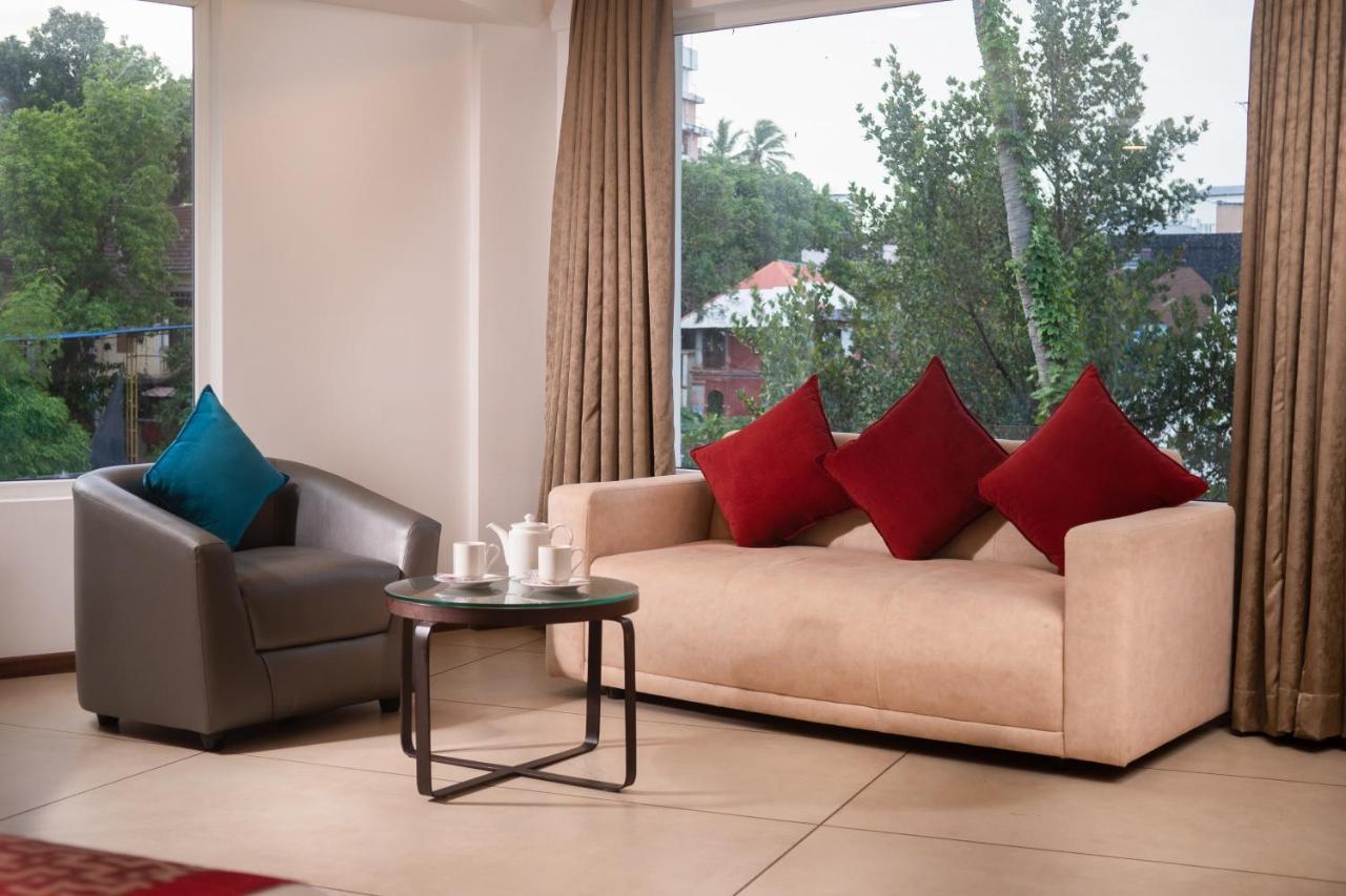 Hotel The Terrace By Ladder Mgd By Citrine à Thiruvananthapuram Extérieur photo